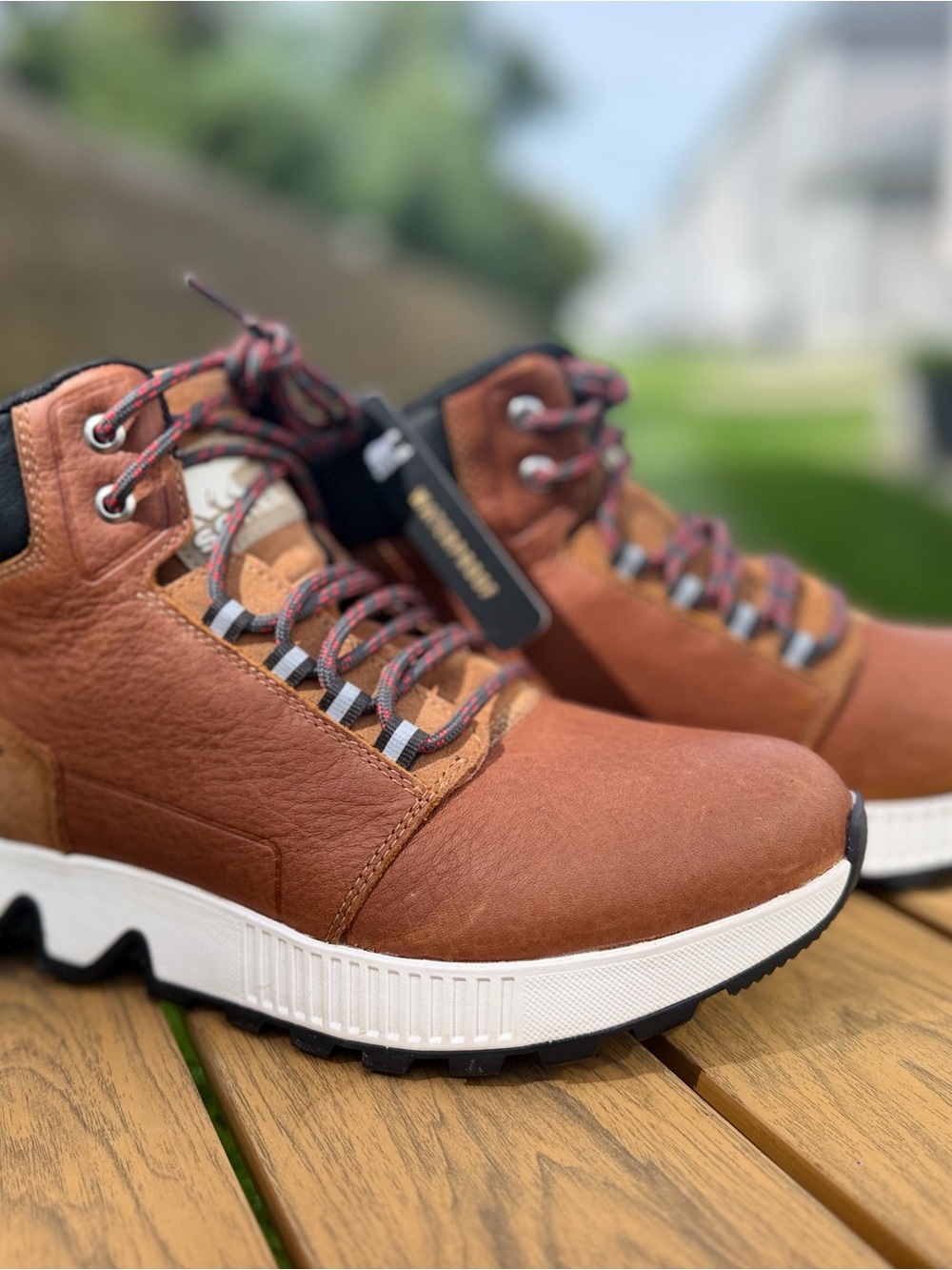 Unisex SOREL Brown Leather Hiking Sneakers (W9/M7)